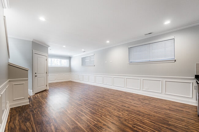 Building Photo - 4017 N Monticello Ave