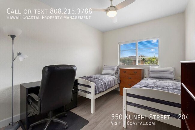 Building Photo - 550 Kunehi St