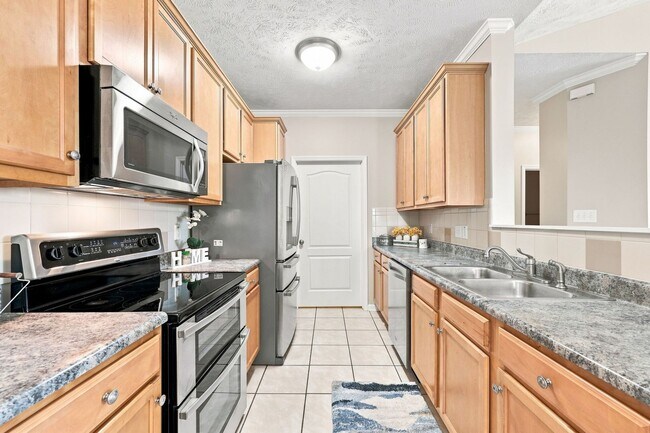Building Photo - 1320 Kershaw Loop