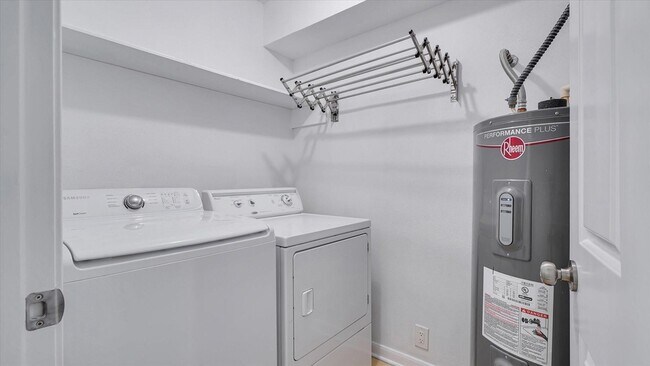 Building Photo - 2608 Bering Dr