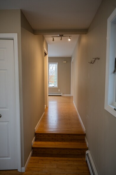 Building Photo - 2335 N Arbutus Lake Rd