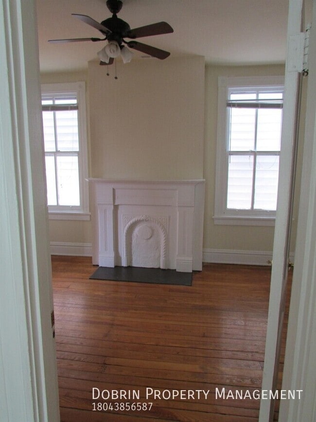 Building Photo - 2106 W Cary St
