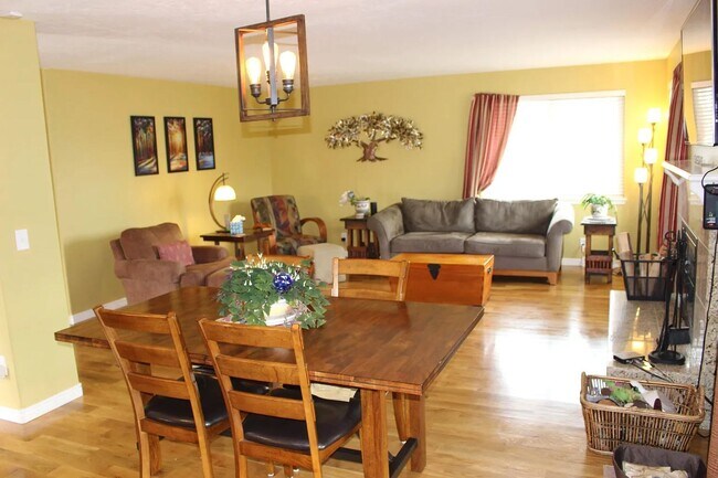 Building Photo - 5bed 4bath updated Ranch in Bear Valley