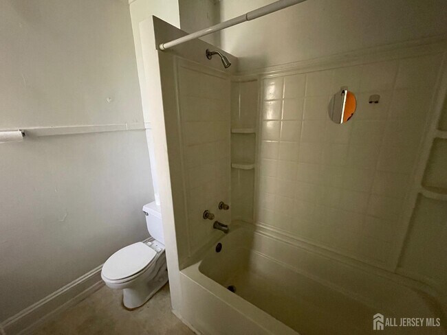 Building Photo - 308 S 3rd Ave