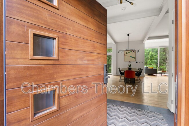 Building Photo - 3820 Argyle Terrace NW