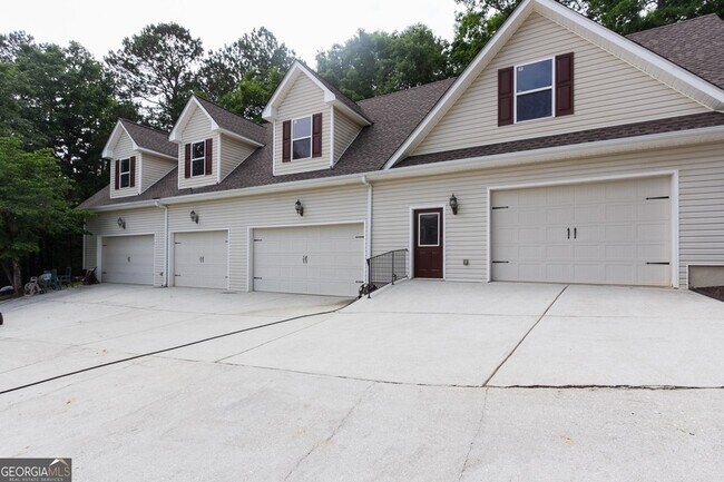 Building Photo - 5166 Wheeler Dr