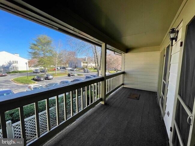 Building Photo - 13062 Shadyside Ln