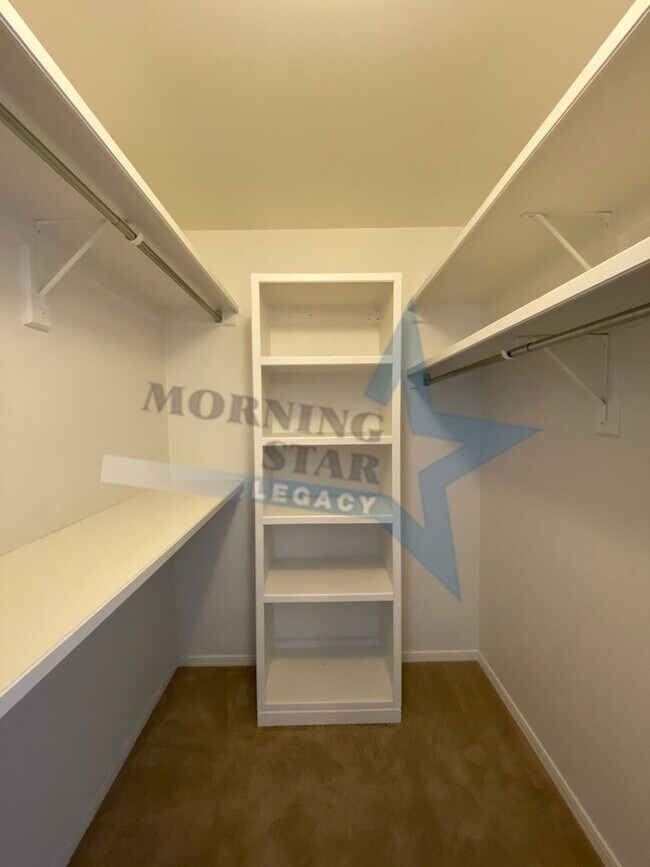 Building Photo - The City View Holiday House!
