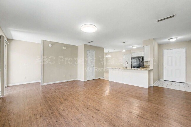 Building Photo - 3033 Mica St