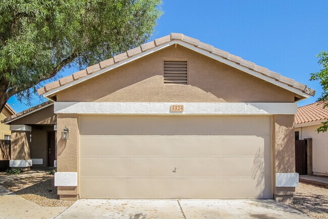 Primary Photo - 3324 W Glass Ln