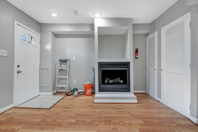 Building Photo - 408 Rhode Island Ave NW