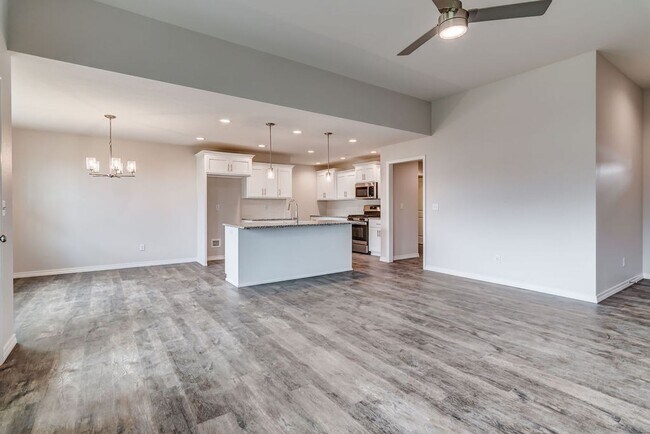 Building Photo - Beautiful, BRAND-NEW 3-bedroom, 2-bath hom...