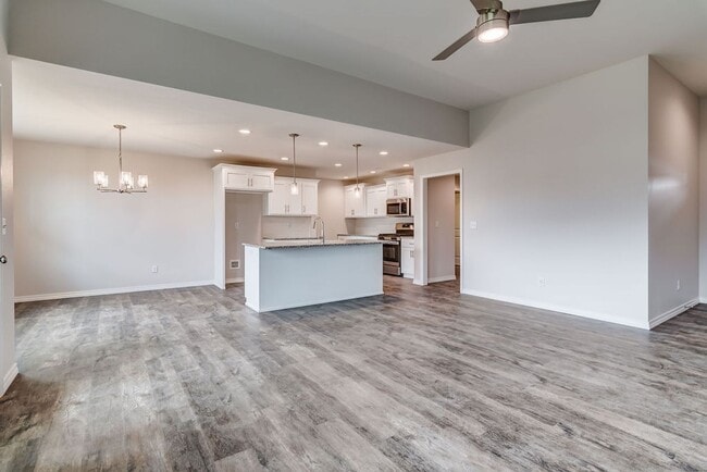 Building Photo - Beautiful, one-year-old 3-bedroom, 2-bath ...