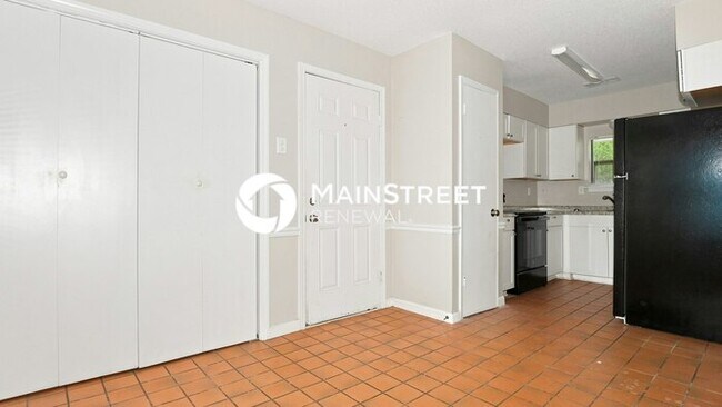 Building Photo - 3 Bedroom Pet-Friendly Home in Horn Lake, MS with Main Street Renewal
