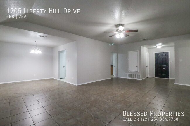 Building Photo - 1705 Liberty Hill Dr