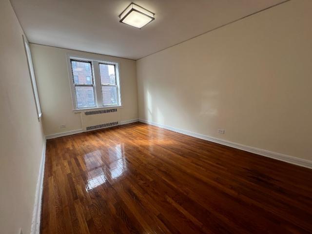 Building Photo - 1 bedroom in SUNNYSIDE NY 11104