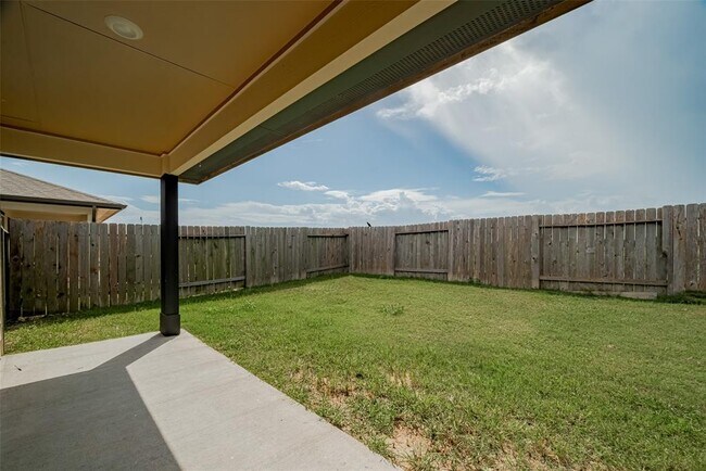 Building Photo - 14519 Sweetwater Dr