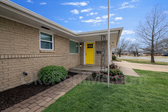 Building Photo - 106 Thompson Dr