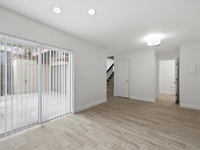Building Photo - 15446 E Pond Woods Dr