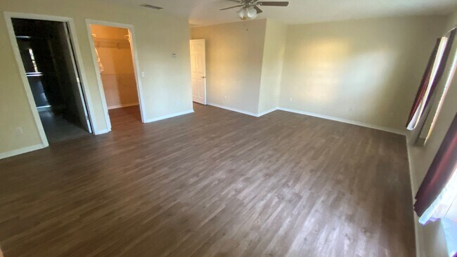 Building Photo - 3399 Caruso Pl