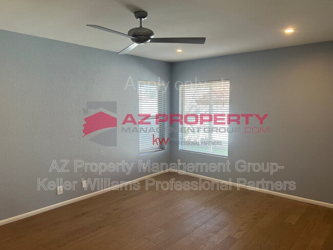 Building Photo - 1653 E Villa Maria Dr