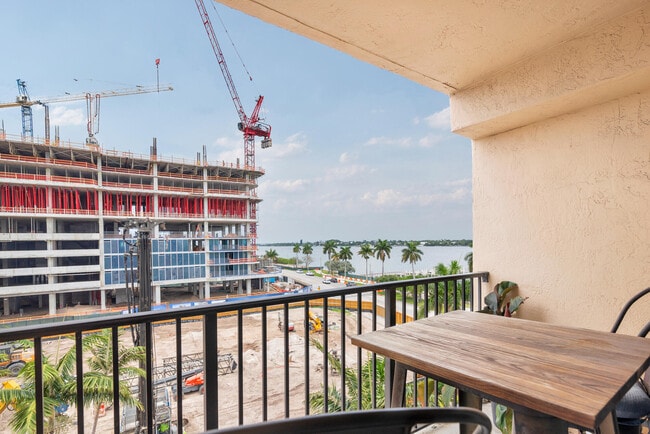 Building Photo - 1801 N Flagler Dr