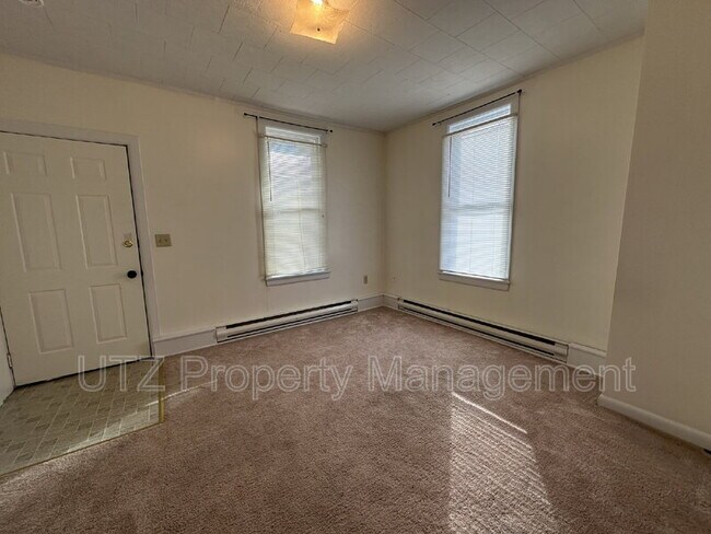 Building Photo - 4234 Hanover Pike