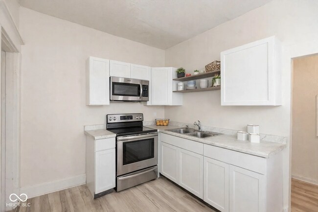 Building Photo - 642 E 31st St