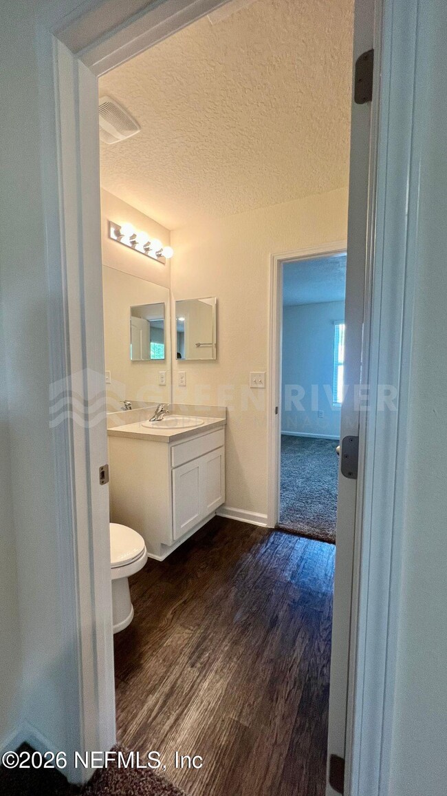 Building Photo - 294 Aralia Ln