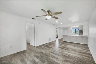Building Photo - 4790 S Cleveland Ave
