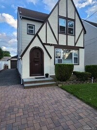 Building Photo - 283 Houston Ave