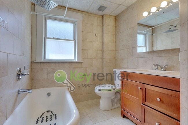 Building Photo - Charming 3-Bedroom Home with Finished Base...