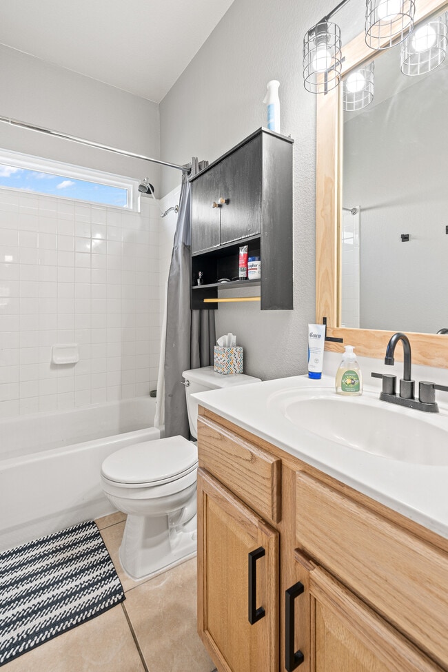 Building Photo - 5806 Chuckwagon Cir