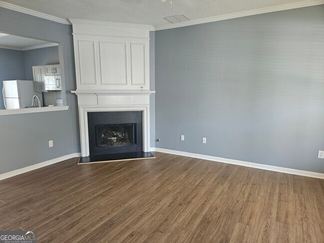 Building Photo - 71 Highoak Dr