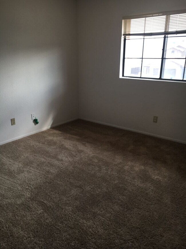 Building Photo - 2933 Brunswick Cir