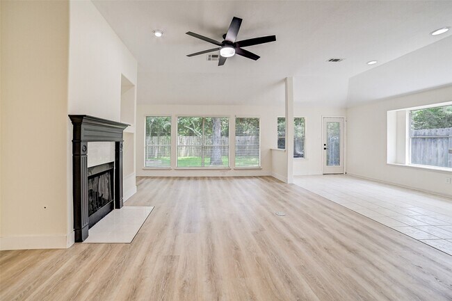 Building Photo - 70 Camber Pine Pl