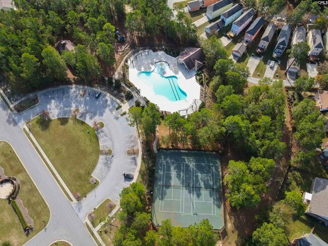 Building Photo - 825 Hidden Point Dr