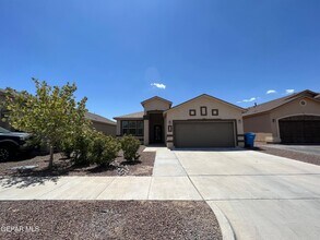 Building Photo - 147 N Manzanita Dr