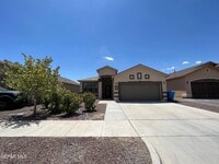 Building Photo - 147 N Manzanita Dr