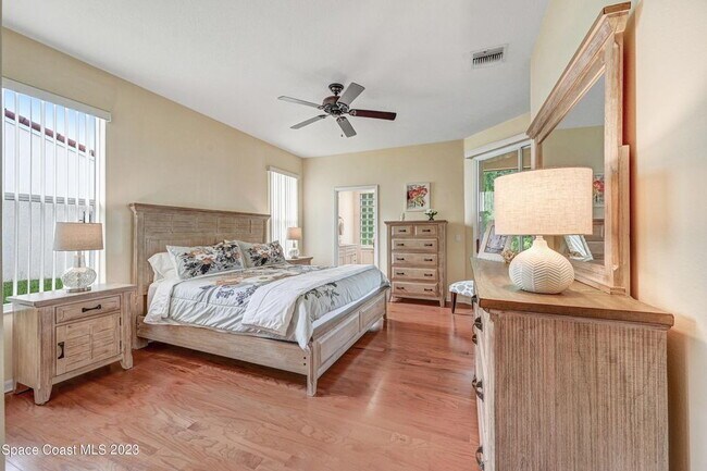 Building Photo - 940 Wimbledon Dr