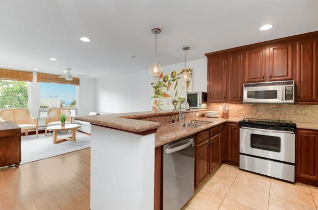 Building Photo - 935 Genter St