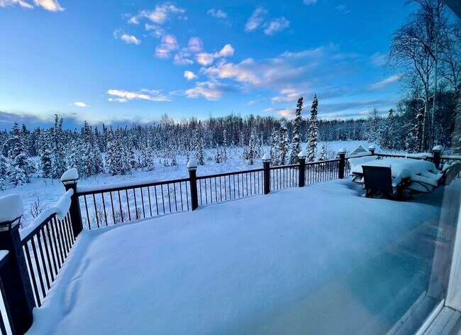 Building Photo - Fantastic, Single Family, Ranch Style home on an acre! Upgraded 3bed/2bath/2 car garage with all ...