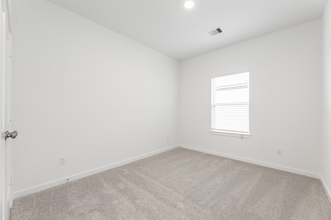 Building Photo - 3910 Windy Whisper Dr