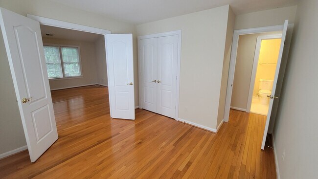 Building Photo - Stunning and Spacious 5 Bed 4 Bath Colonial Home With A 2-Car Garage In Bailwick