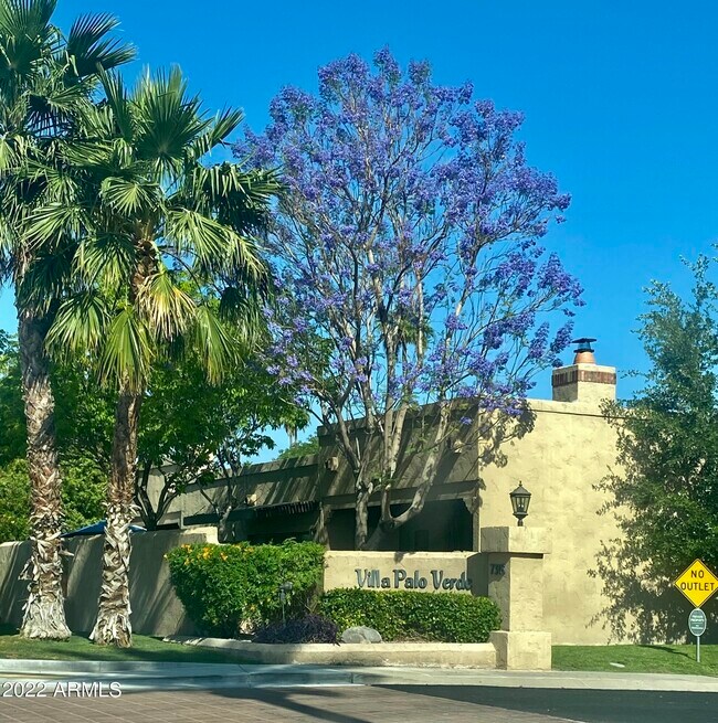 Building Photo - 7318 E Palo Verde Dr