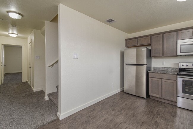 Building Photo - 21155 Gosling Rd