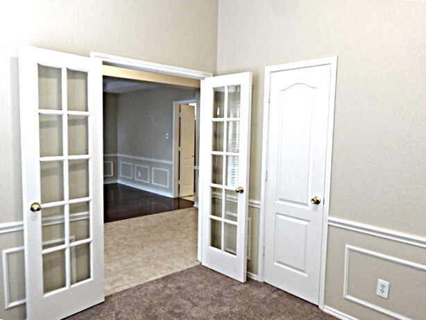 Building Photo - 729 Turnstone Dr