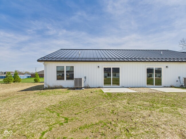 Building Photo - 9904 Bison Dr