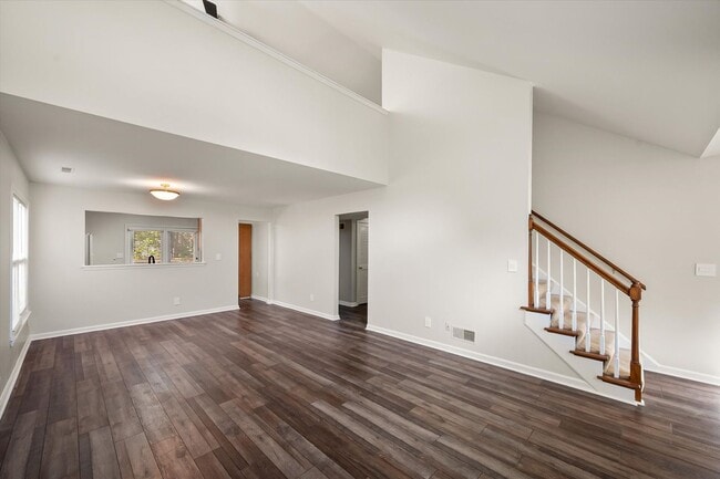 Building Photo - Beautiful 3-Bedroom Home on a Quiet Cul-de...