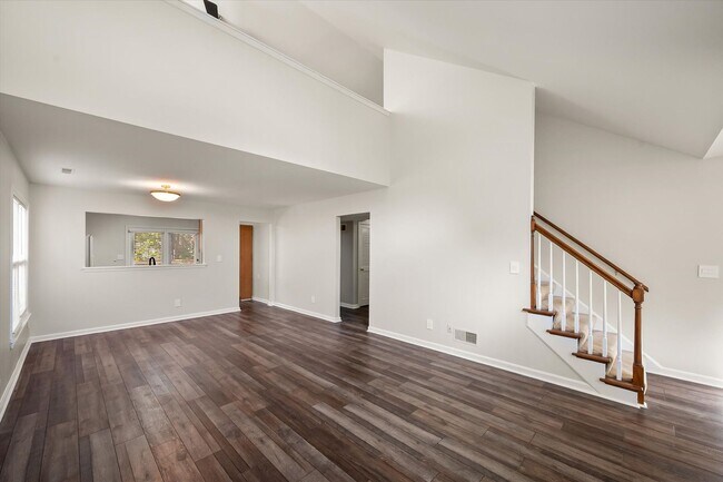 Building Photo - Beautiful 3-Bedroom Home on a Quiet Cul-de-Sac